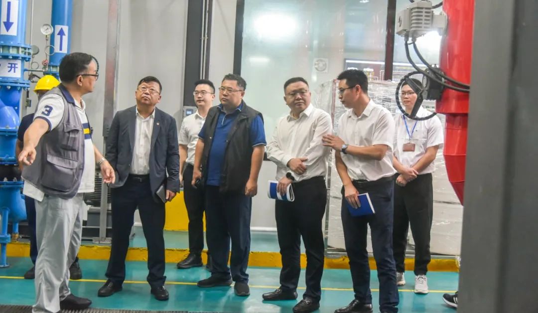 中建集团(广州)总部与广州尊龙凯时交流纳米相变蓄能技术应用与生长